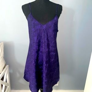 Intimate affair size large purple night slip